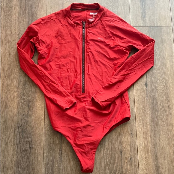 ABYSSE Bo Long Sleeve Surfsuit - Lava - Picture 3 of 8